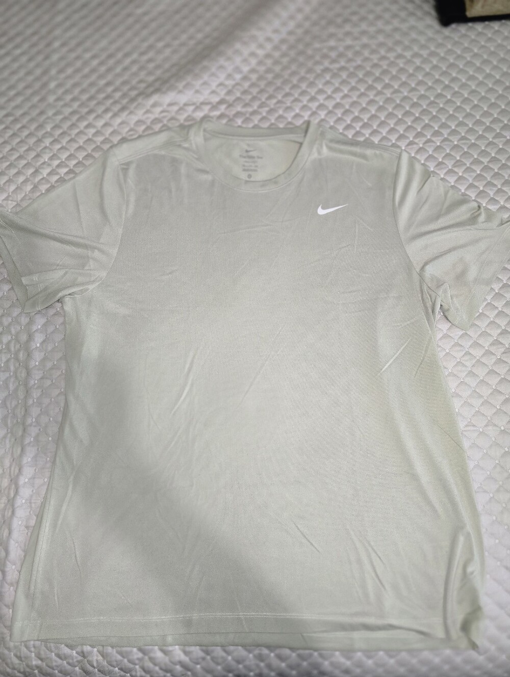 XXL - Nike Men’s Light Green Short Sleeve Performance Tee (CLEAN)